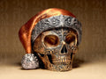 Santa Skull Statue | Ornamental Weihnachtsschädel | Gothic Weihnachtsdeko | Dark Art Skulptur