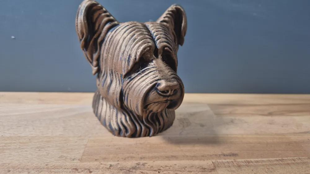 Skye Terrier Büste – Realistic Skye Terrier Dog Bust | Handbemalt & 3D-Printed – Hochdetaillierte Skulptur