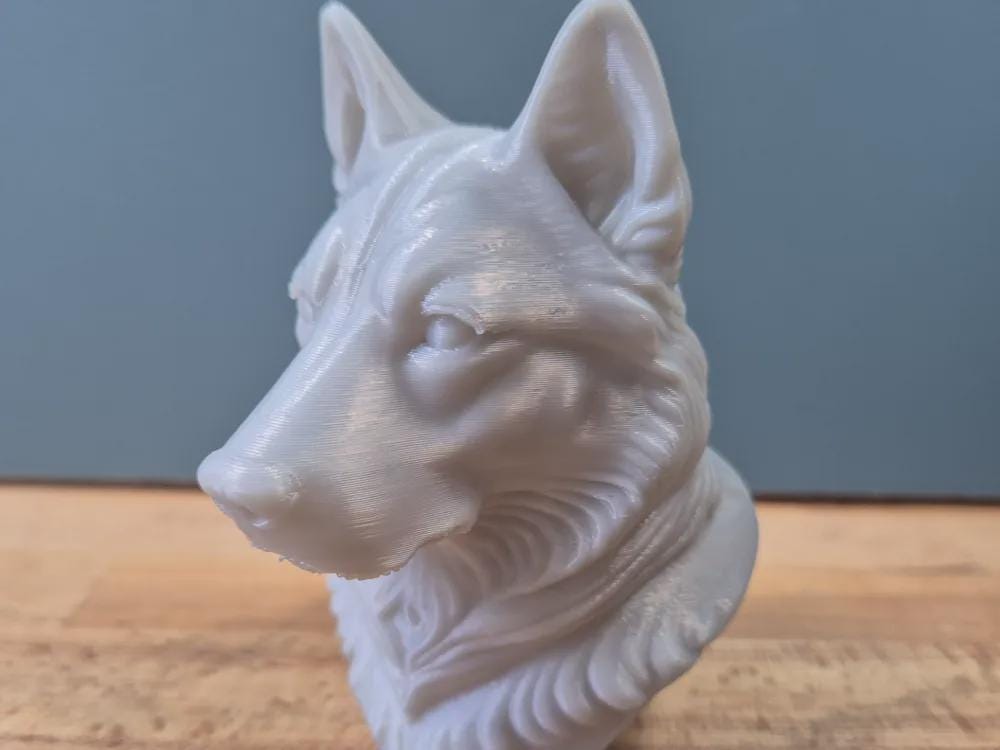 Sibirischer Husky Büste – Realistic Husky Dog Bust | Handbemalt & 3D-Printed – Hochdetaillierte Skulptur Fehn-factory.de