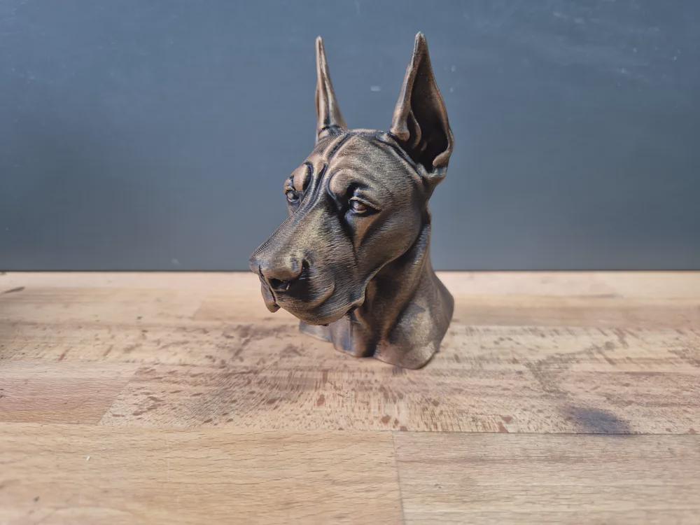 Deutsche-Dogge-Büste (kupierte Ohren) / Realistic Great Dane Bust – Handbemalt & Detailliert