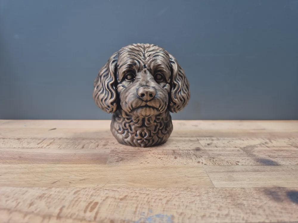 Cavapoo Büste – Realistic Cavapoo Dog Bust | Handbemalt & 3D Printed – Hochdetaillierte Skulptur