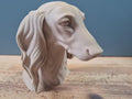 Saluki Büste – Realistic Saluki Dog Bust | Handbemalt & 3D-Printed – Hochdetaillierte Skulptur Fehn-factory.de