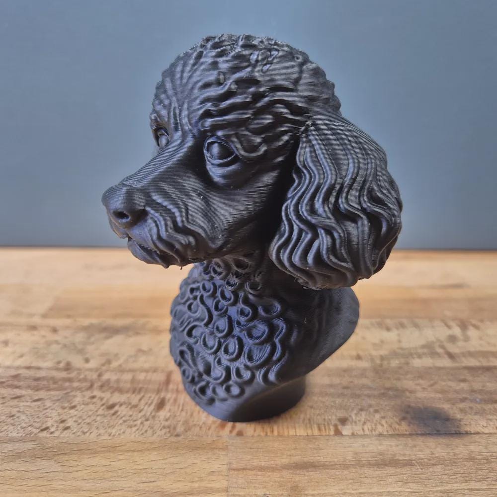 Miniaturpudelbüste / Realistic Miniature Poodle Bust – Handbemalt & Detailliert Fehn-factory.de