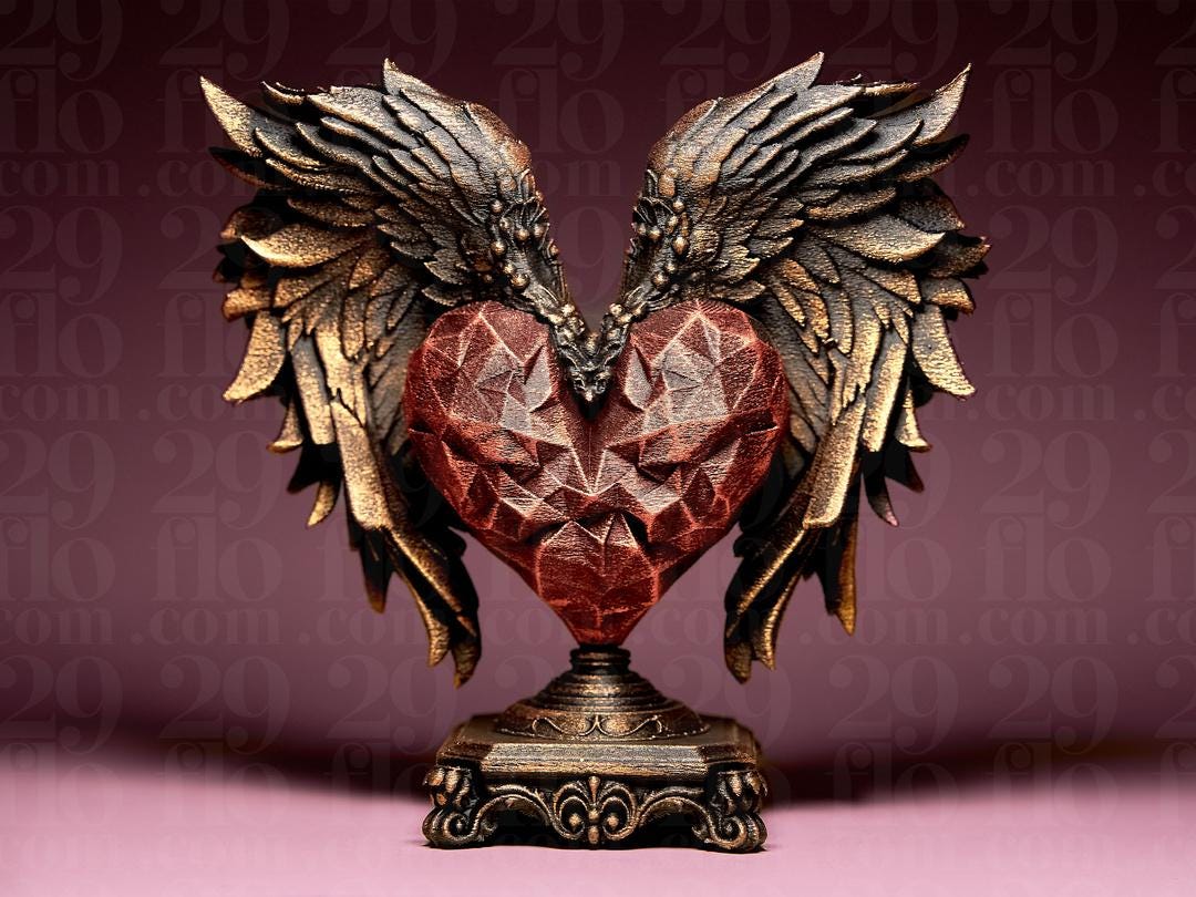 Heiliges Herz mit Flügeln Skulptur | Sacred Winged Heart Statue | Gothic Home Decor | Faceted Ruby Heart | Memorial Gift | Barock Engel