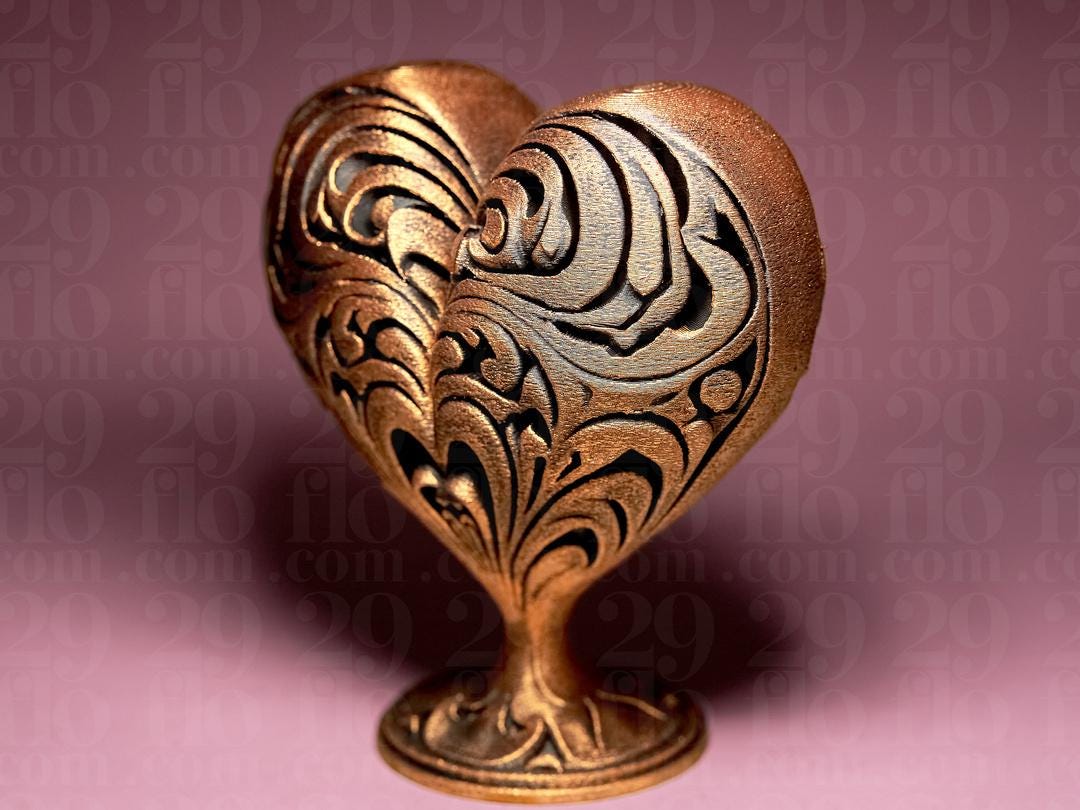 Ornament Herz Skulptur | Ornamental Filigree Heart Statue | Antik Bronze Look | Gothic Home Decor | Valentinstag Geschenk | Love Art