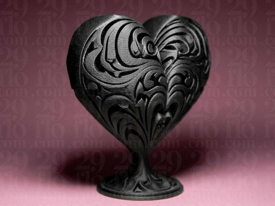 Ornament Herz Skulptur | Ornamental Filigree Heart Statue | Antik Bronze Look | Gothic Home Decor | Valentinstag Geschenk | Love Art