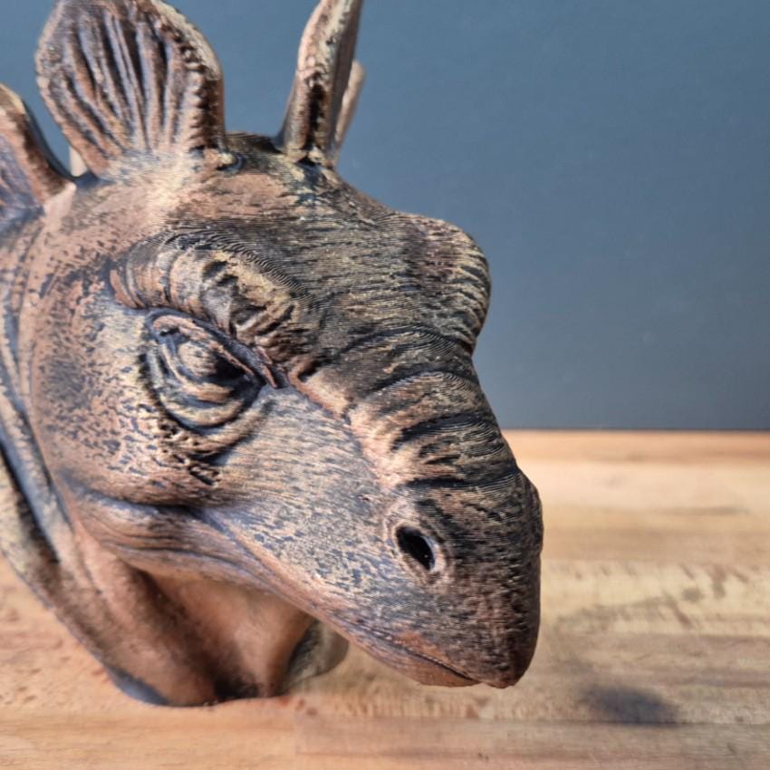 Stegosaurus – detailreiche Dinosaurierbüste mit Rückenplatten | 19 Farben & 3 Größen | Made in Germany