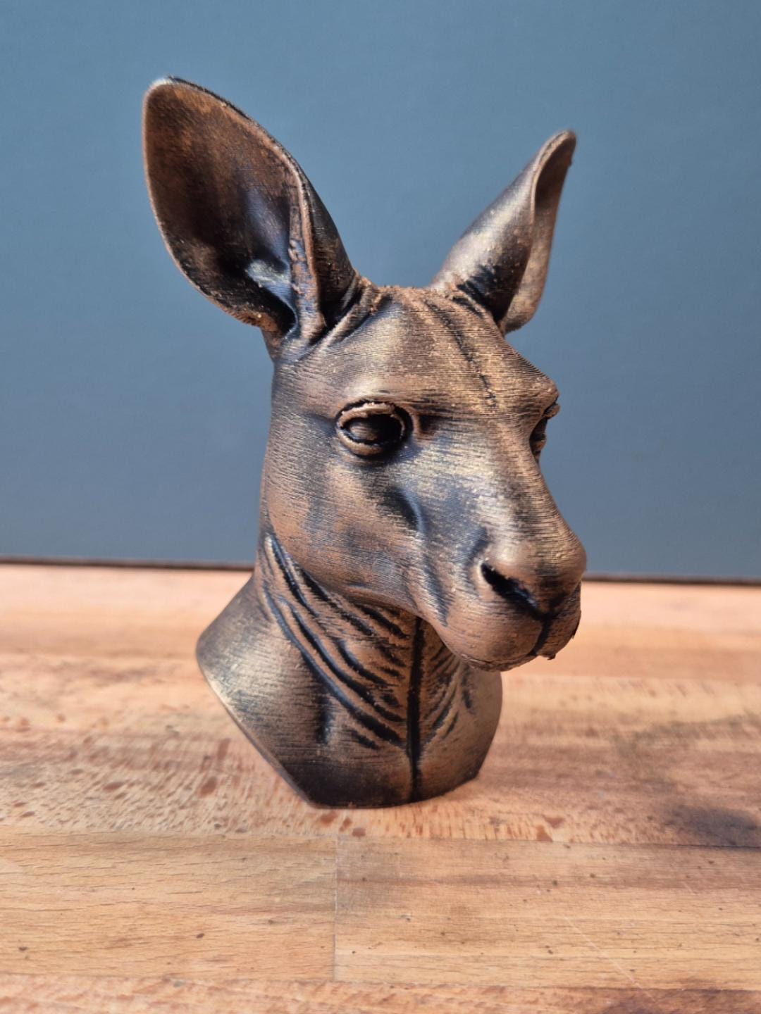 Wallaby – detailreiche Tierbüste mit langen Ohren | 19 Farben & 3 Größen | Made in Germany