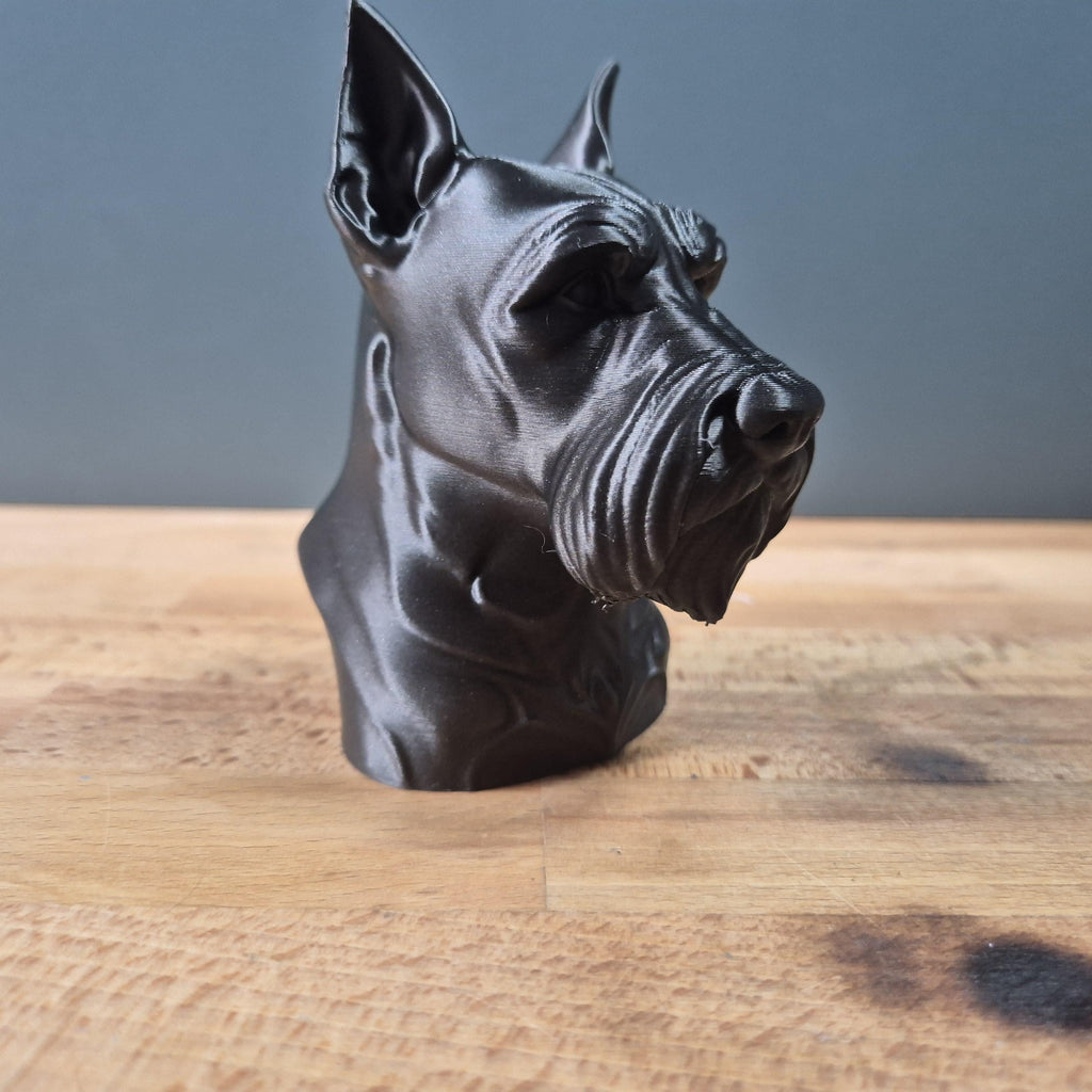 Schnauzer – detailreiche Hundebüste mit markanten Stehohren und Bart | 19 Farben & 3 Größen | Made in Germany