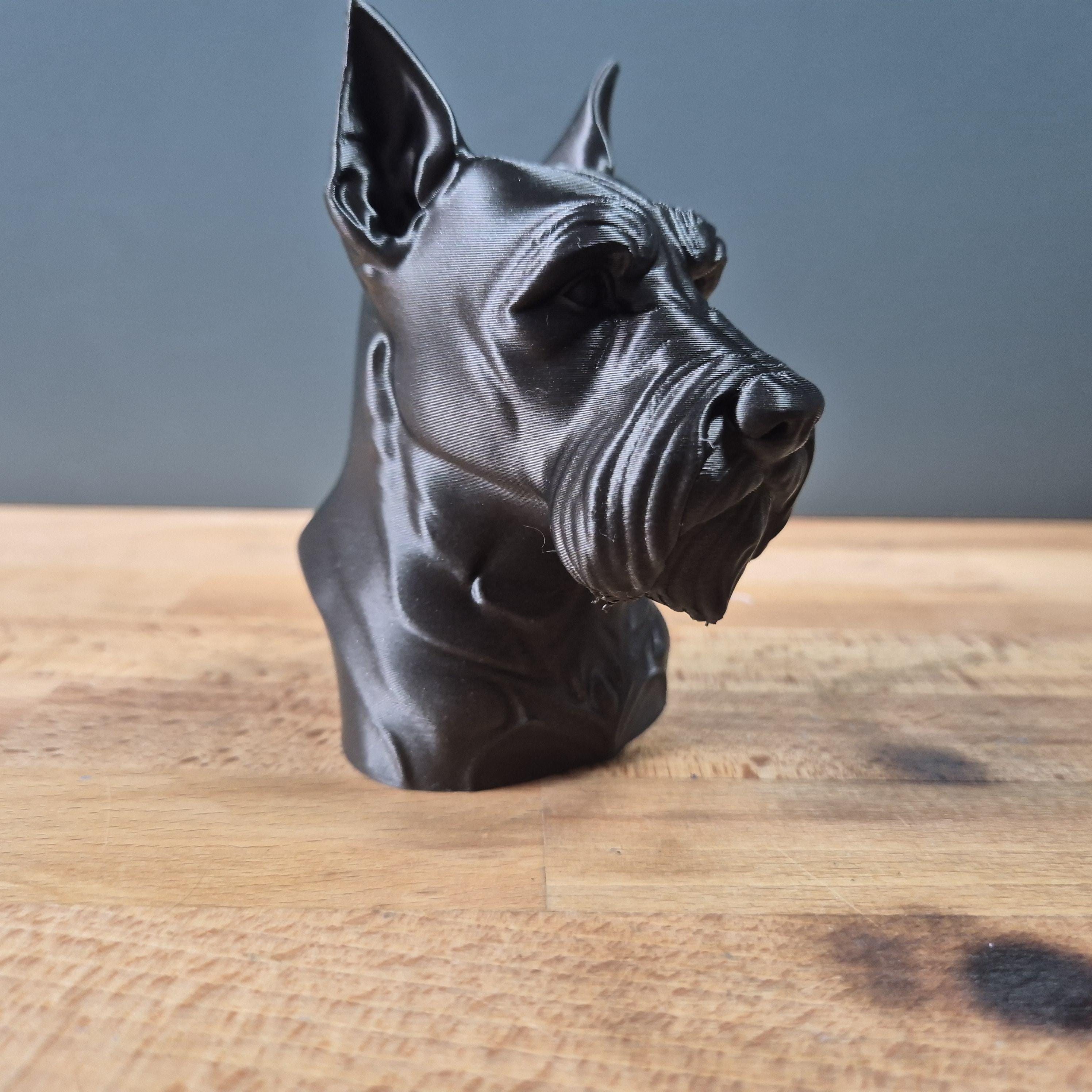Schnauzer – detailreiche Hundebüste mit markanten Stehohren und Bart | 19 Farben & 3 Größen | Made in Germany