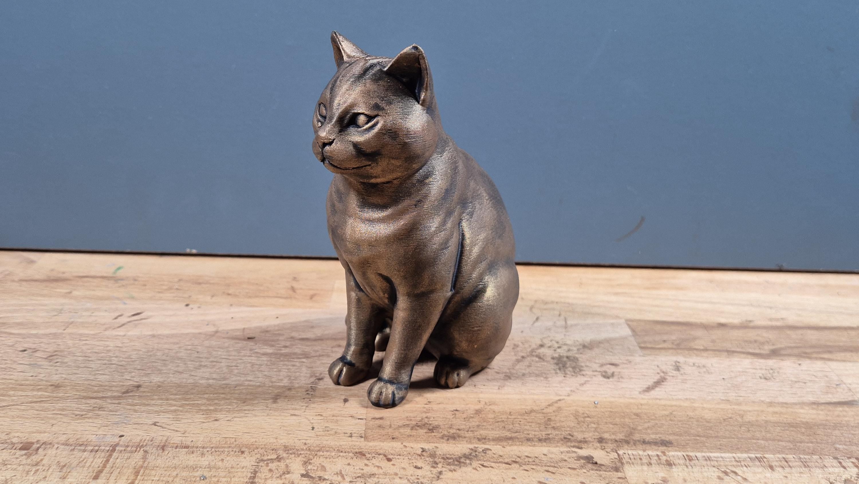 American Shorthair – detailreiche sitzende Katzenfigur | 19 Farben & 3 Größen | Made in Germany