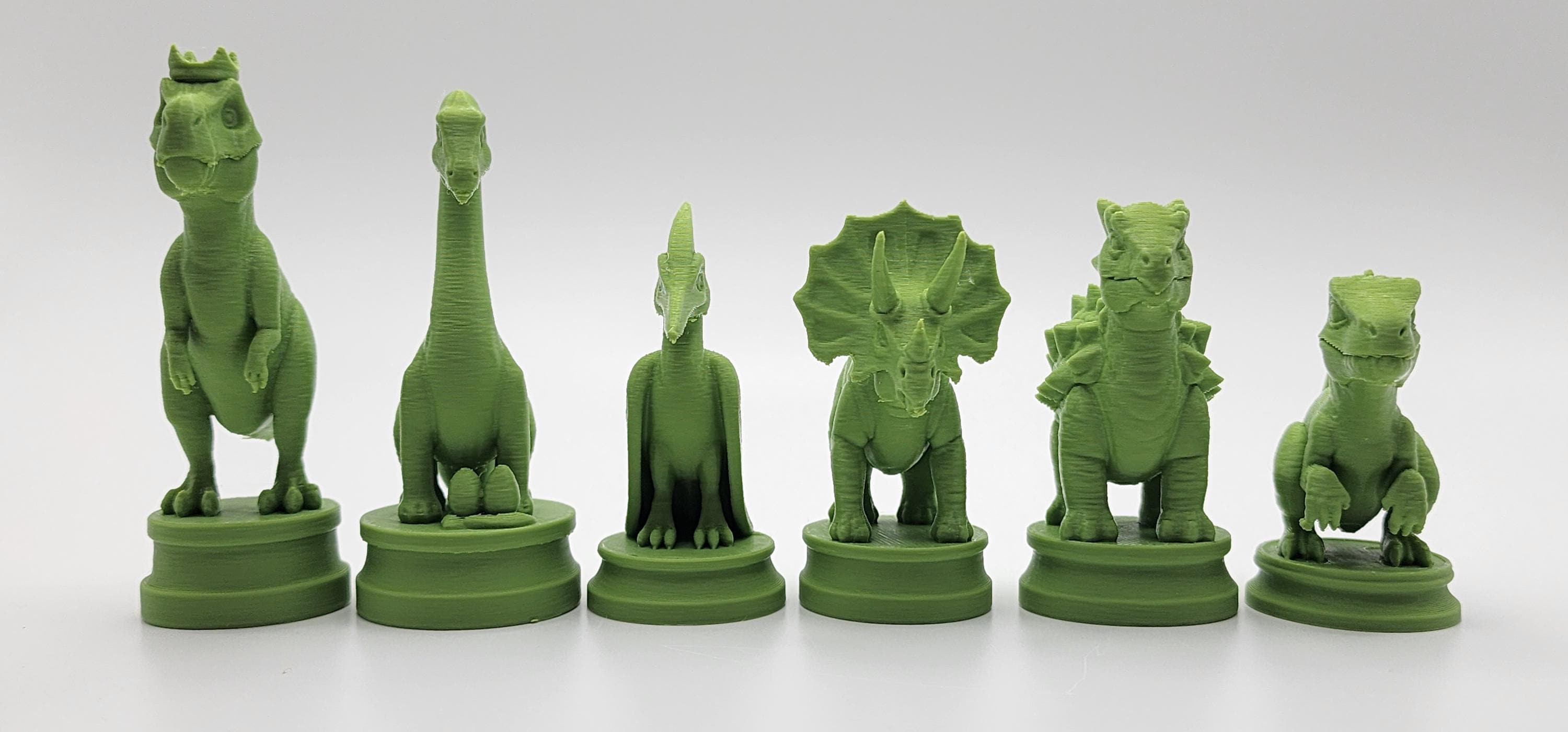 Dinosaurier-gegen-Steinzeitmenschen-Schachfigurenset – komplettes 32-teiliges, 3D-gedrucktes PLA-Schachset | Sammlerstück | Made in Germany