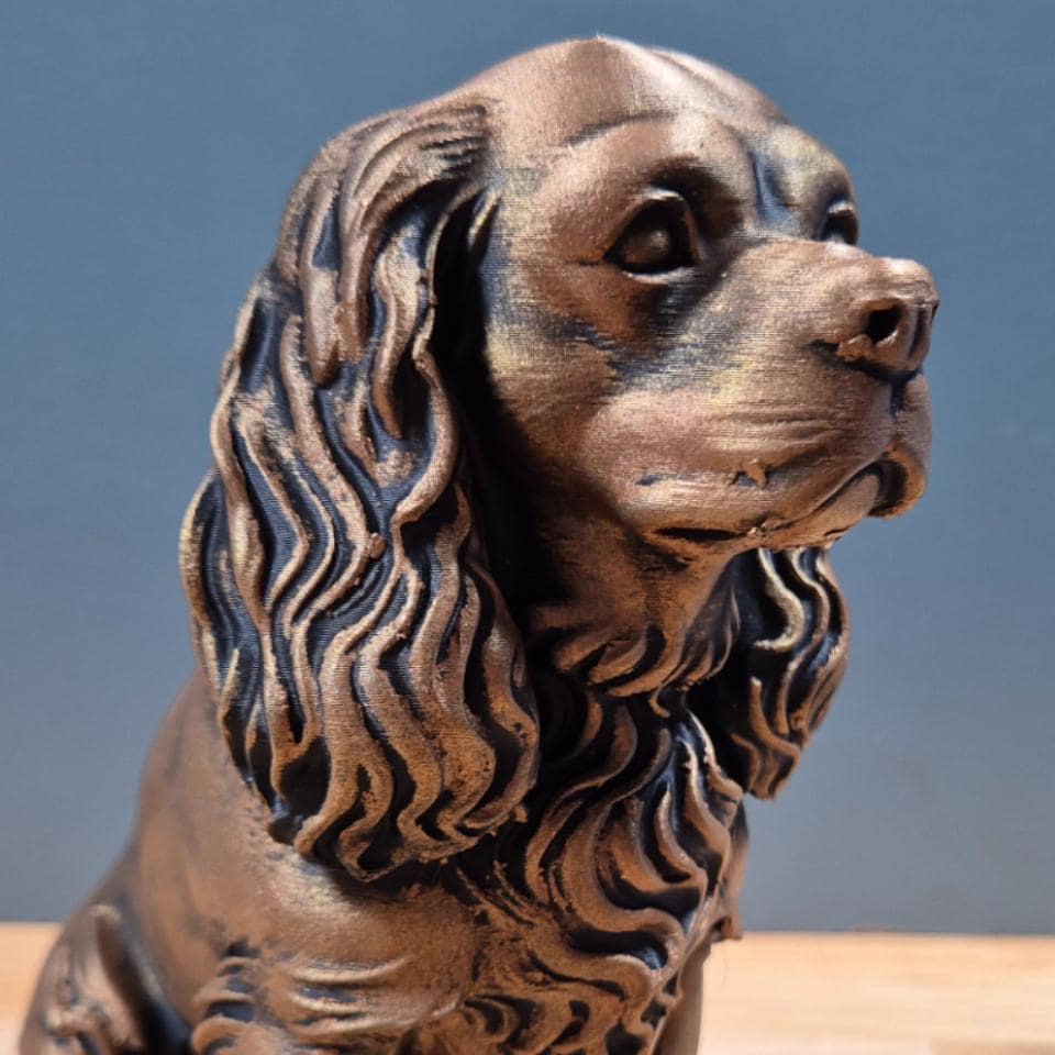 Cavalier King Charles Spaniel – elegante sitzende Hundefigur mit Wellenohren | 19 Farben & 3 Größen | Made in Germany