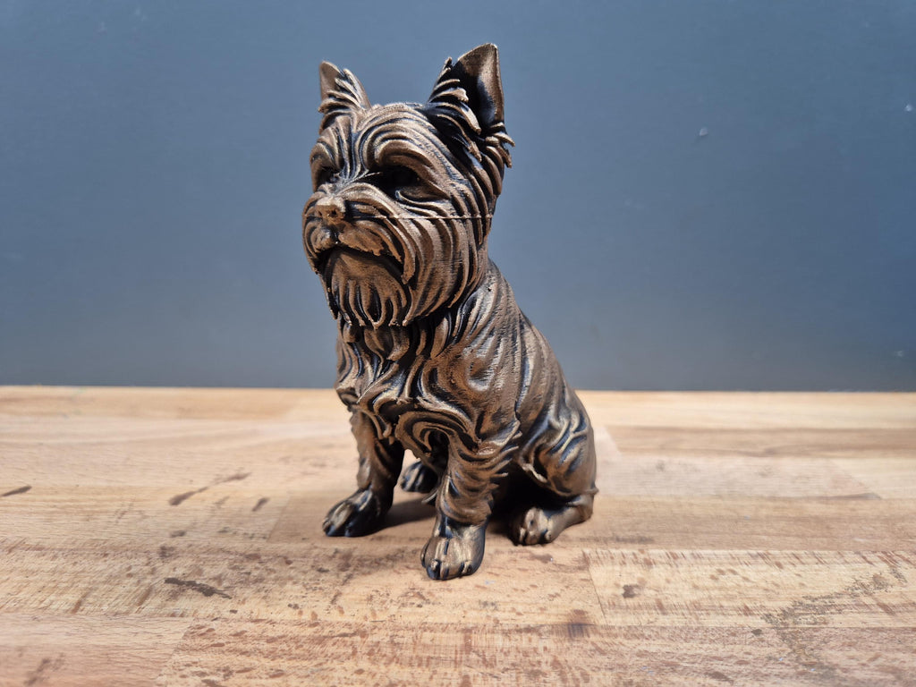 Yorkshire Terrier – sitzende Hundefigur mit langem Fell | Yorkie-Deko | 19 Farben & 3 Größen | Made in Germany
