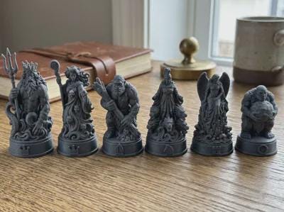 Odyssee-Schachfigurenset – komplettes 32-teiliges Mythologie-Schachset | Griechische Helden & Monster | 3D-Druck Made in Germany FehnFactory