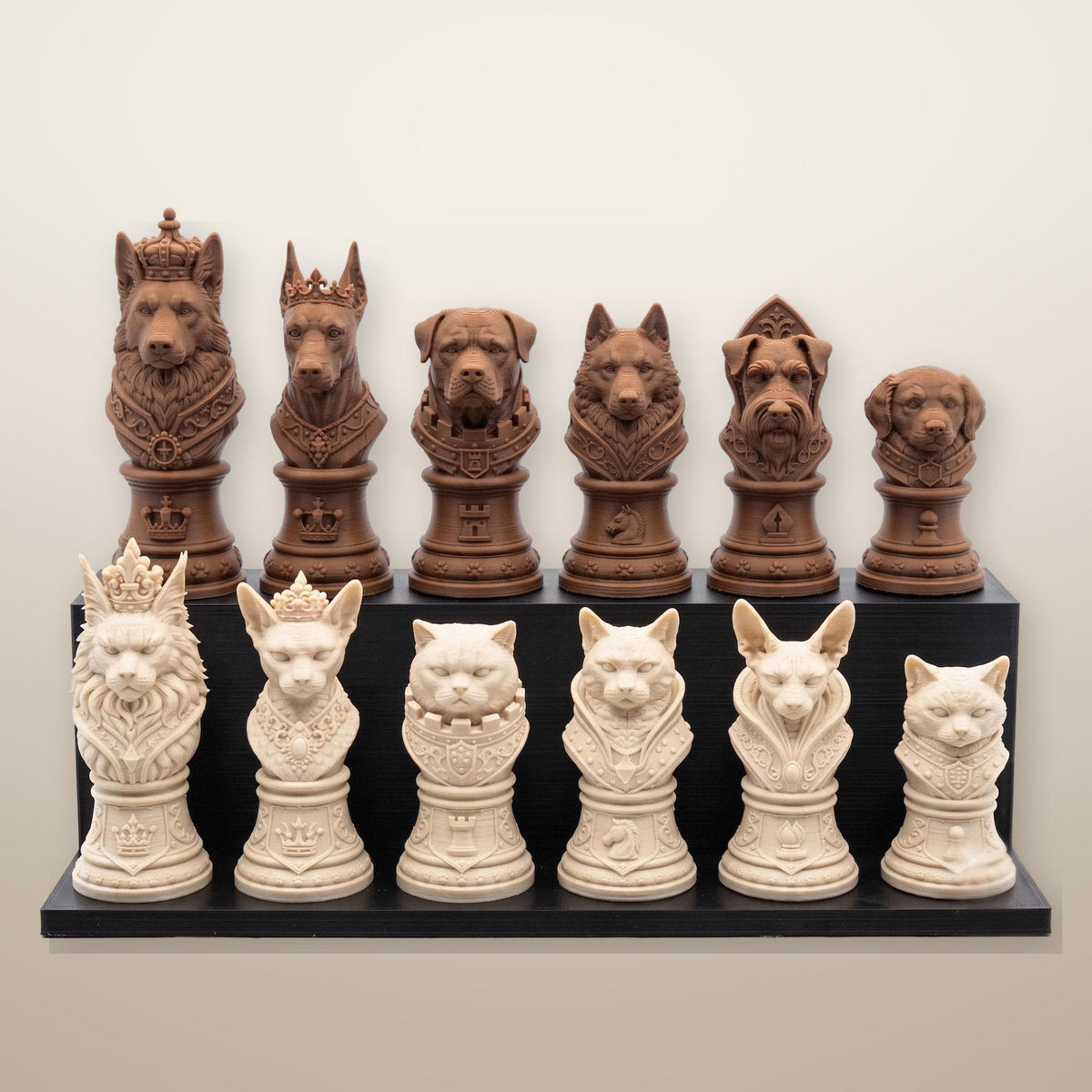 Hund-gegen-Katze-Schachfigurenset – komplettes 32-teiliges Tier-Schachset | Geschenk für Tierfreunde | Made in Germany FehnFactory