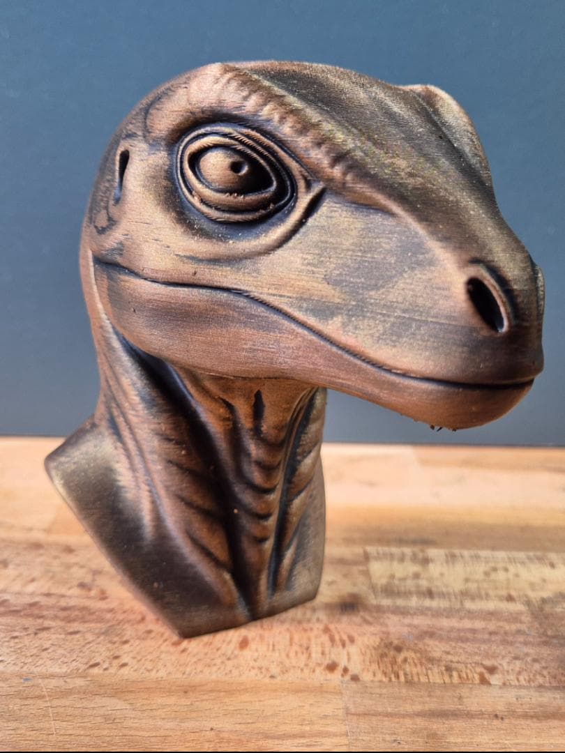 Velociraptor – detailreiche Dinosaurierbüste mit wachem Blick | 19 Farben & 3 Größen | Made in Germany