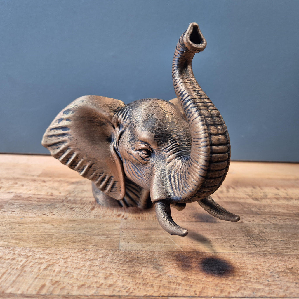 Afrikanischer Elefant – detailreiche Tierbüste mit erhobenem Rüssel | 19 Farben & 3 Größen | Made in Germany