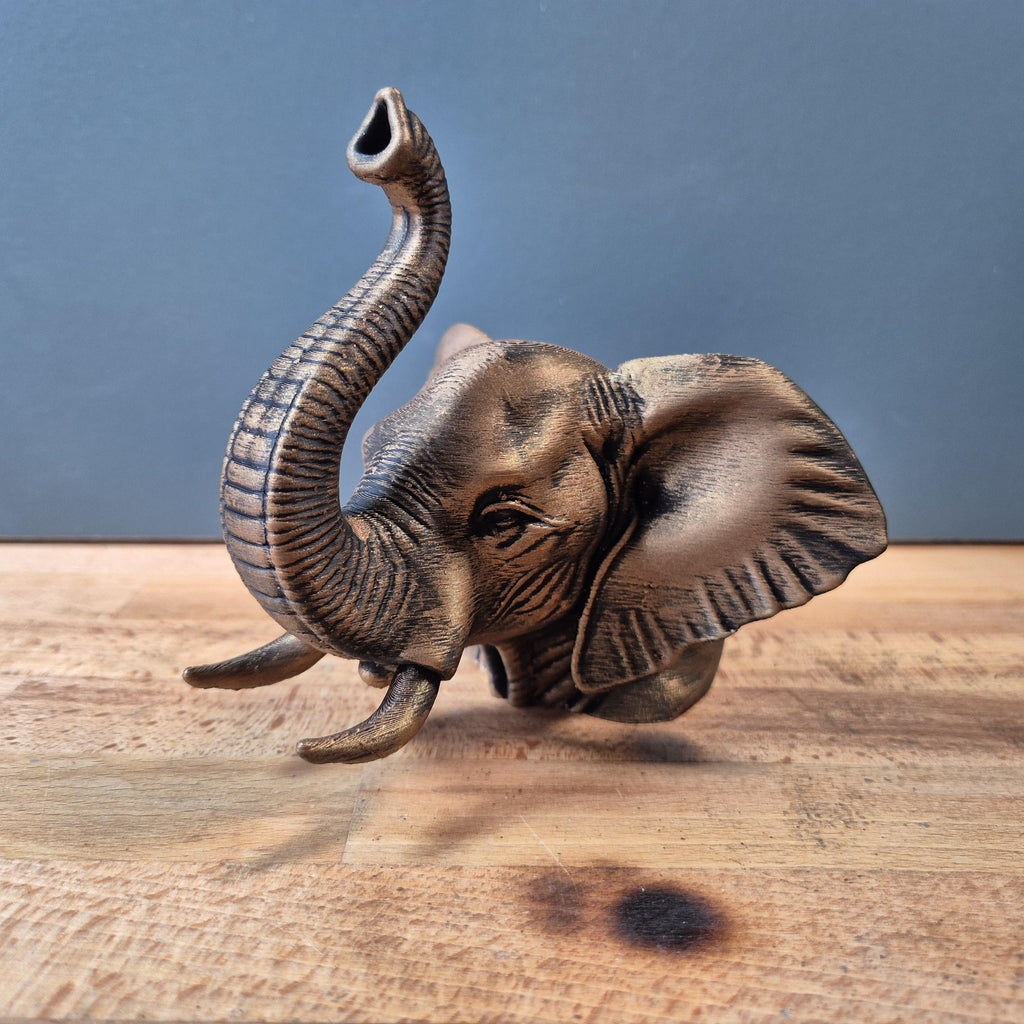 Afrikanischer Elefant – detailreiche Tierbüste mit erhobenem Rüssel | 19 Farben & 3 Größen | Made in Germany