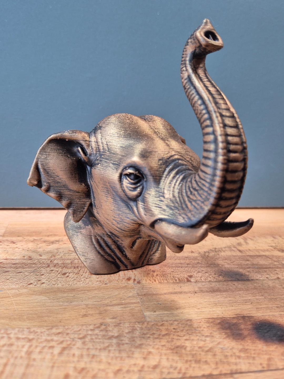Asiatischer Elefant – detailreiche Tierbüste mit erhobenem Rüssel | 19 Farben & 3 Größen | Made in Germany