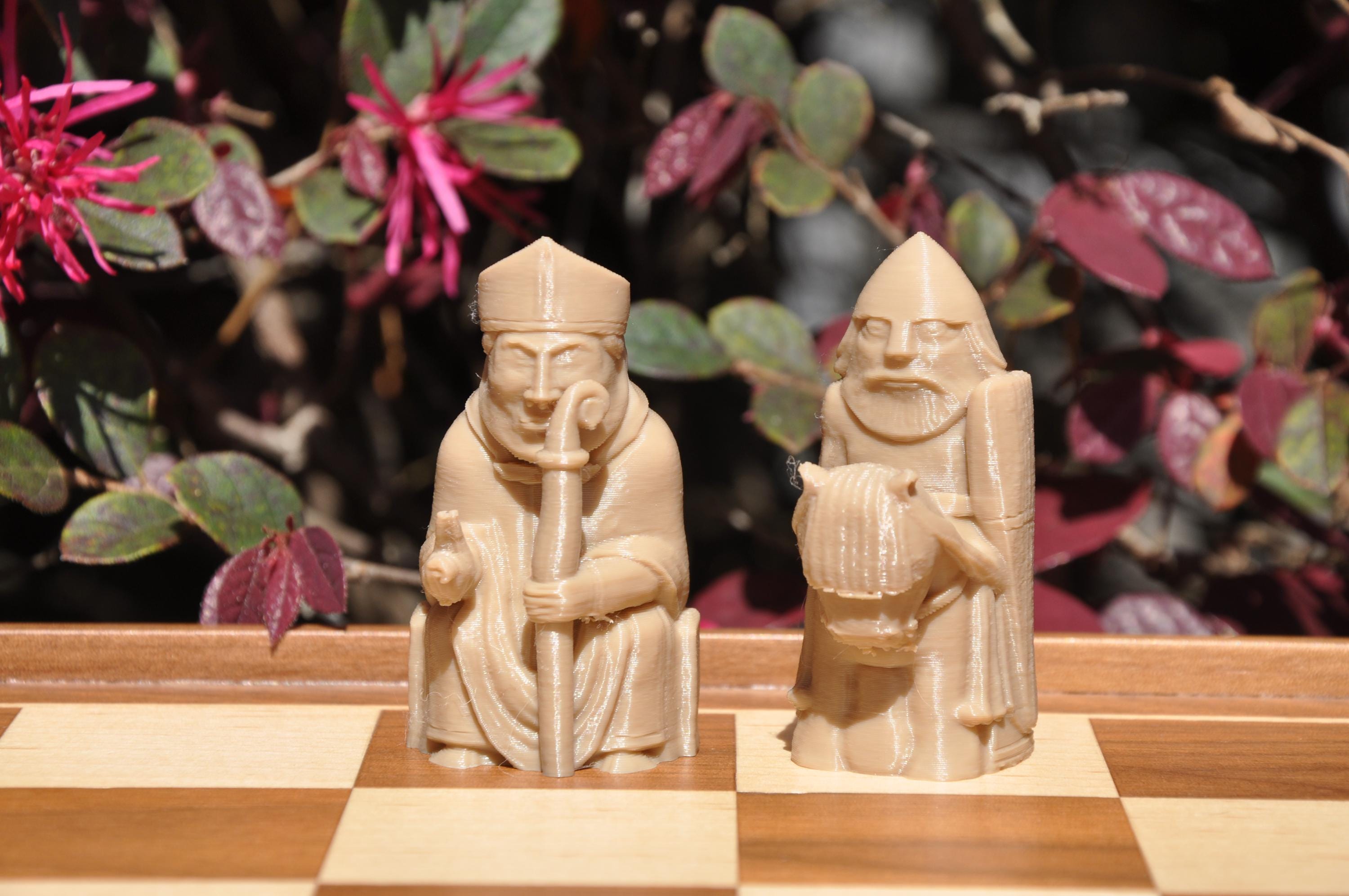 Lewis-inspiriertes Mittelalter-Schachfigurenset – komplettes 32-teiliges, 3D-gedrucktes PLA-Schachset | Sammlerstück | Made in Germany FehnFactory