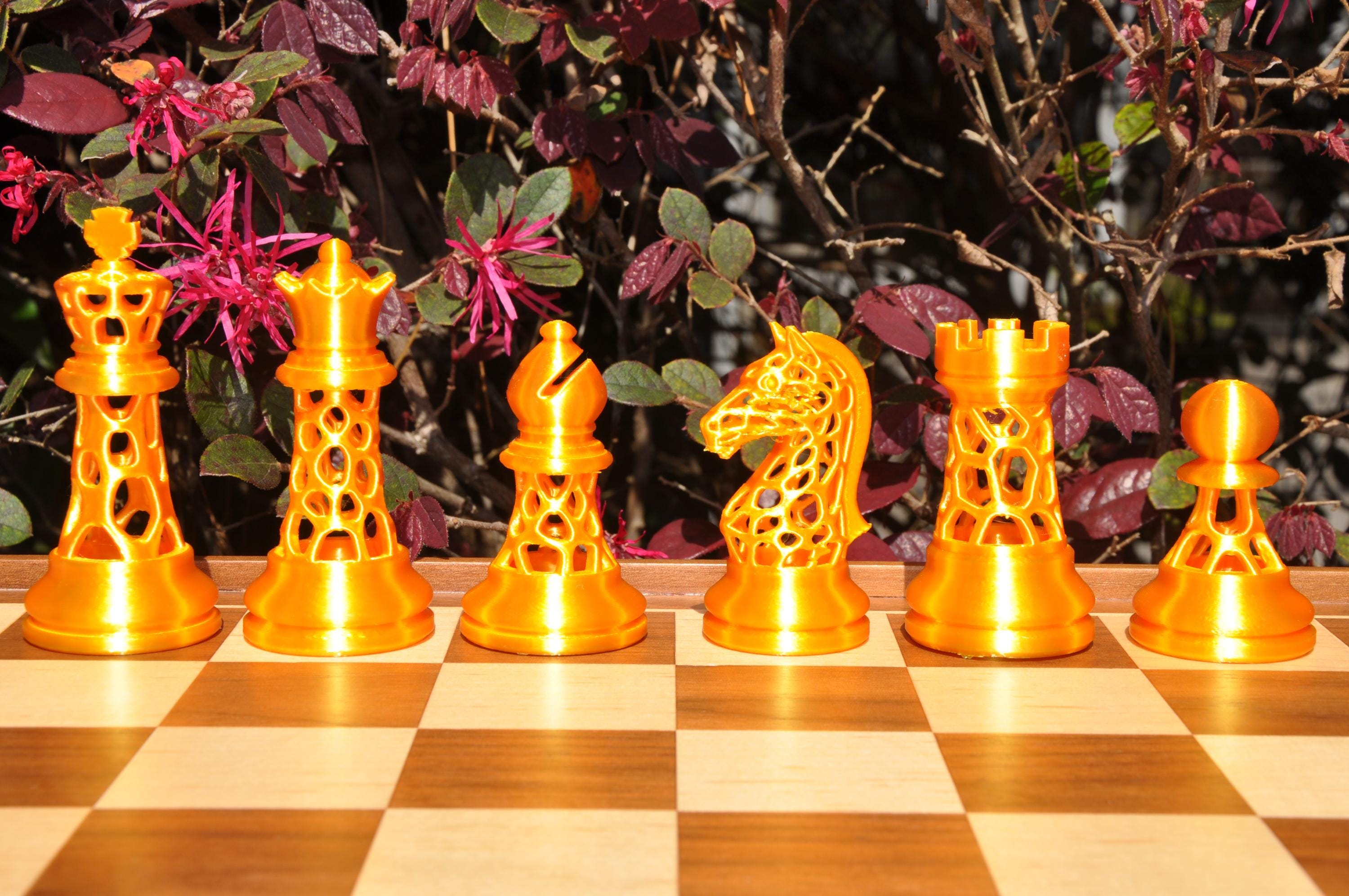 Voronoi-Schachfigurenset – komplettes 32-teiliges, 3D-gedrucktes PLA-Schachset | Geschenk für Schachfans | Sammlerstück | Made in Germany FehnFactory