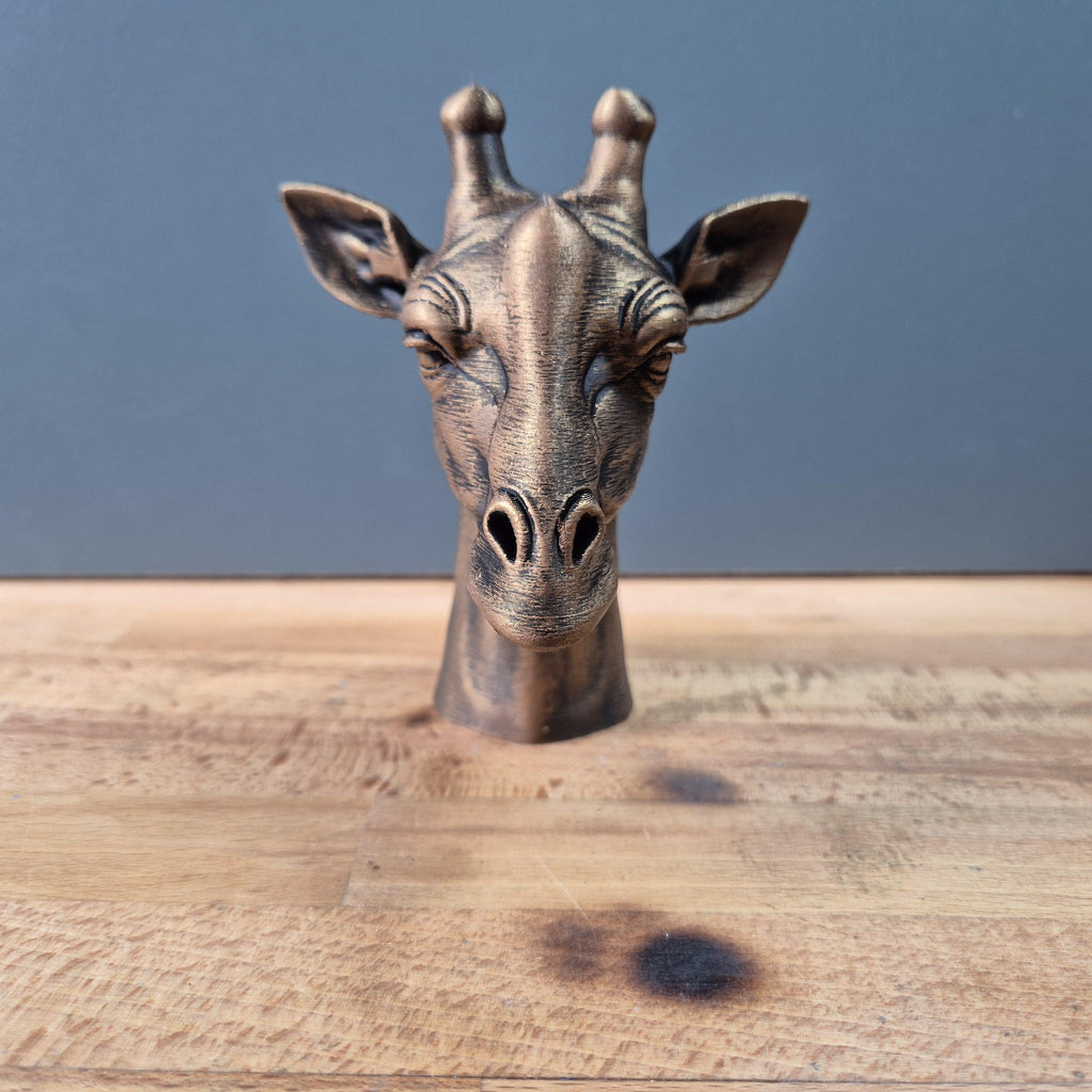Giraffe – detailreiche Tierbüste mit Stirnzapfen, großen Ohren und langem Hals | 19 Farben & 3 Größen | Made in Germany
