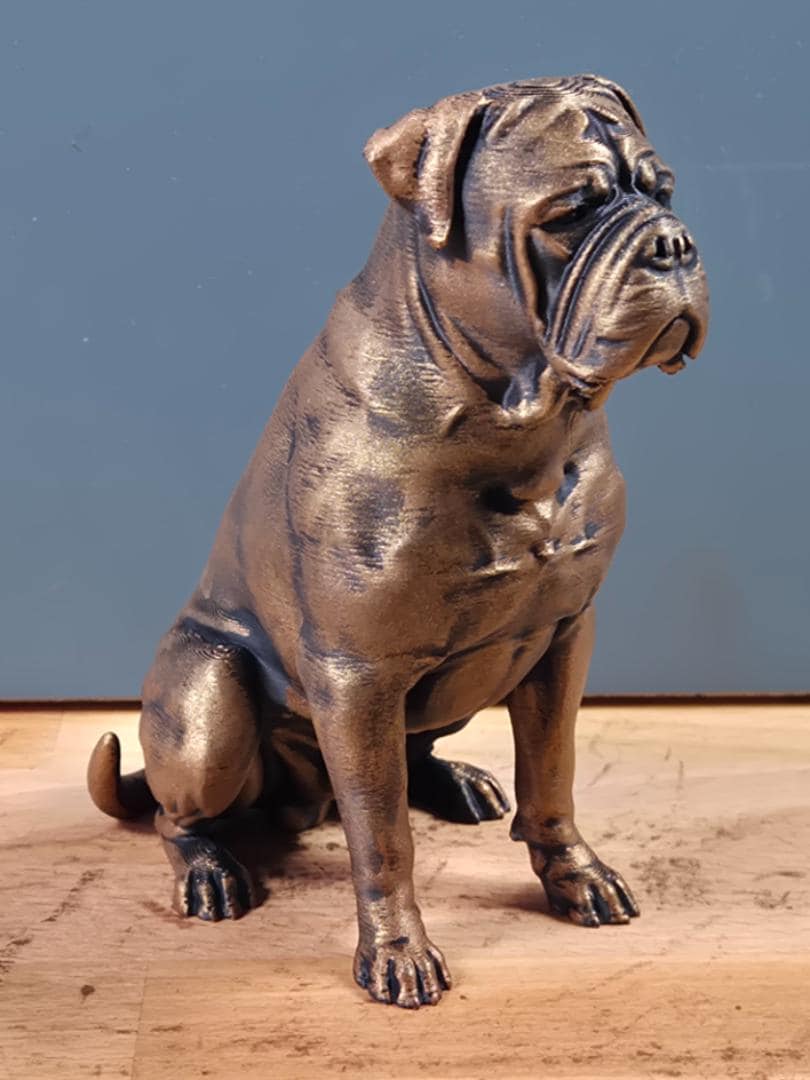 Bullmastiff – detailreiche sitzende Hundefigur | 19 Farben & 3 Größen | Made in Germany