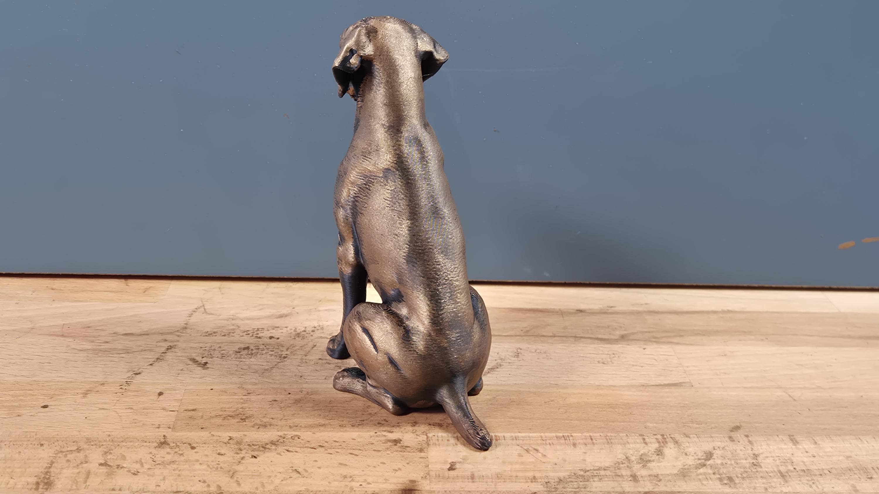 Deutsch Drahthaar – detailreiche sitzende Hundefigur | 19 Farben & 3 Größen | Made in Germany