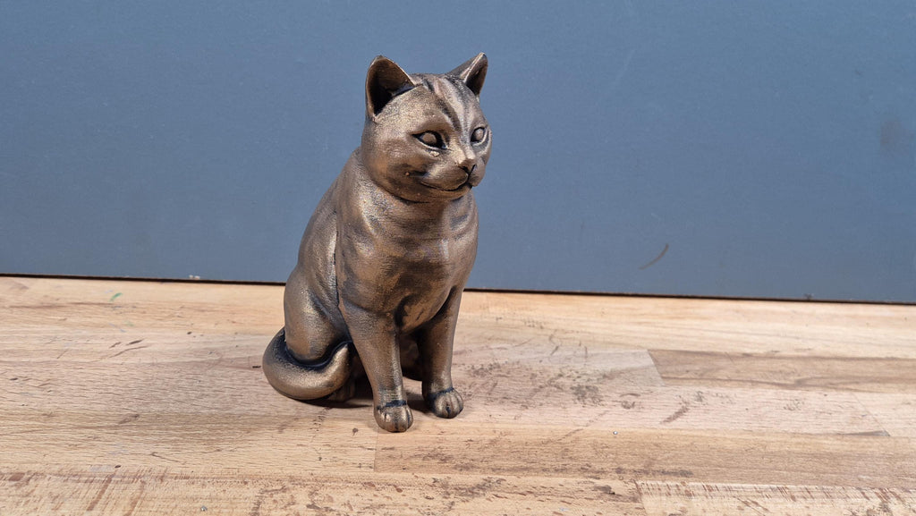 American Shorthair – detailreiche sitzende Katzenfigur | 19 Farben & 3 Größen | Made in Germany