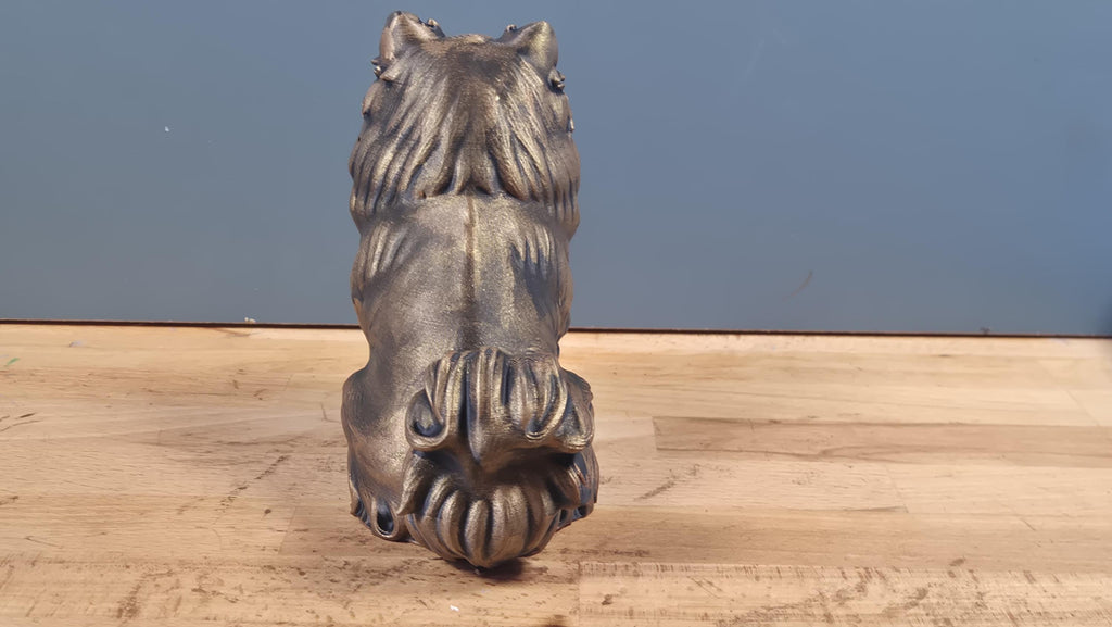 Zwergspitz Pomeranian – detailreiche sitzende Hundefigur | 19 Farben & 3 Größen | Made in Germany