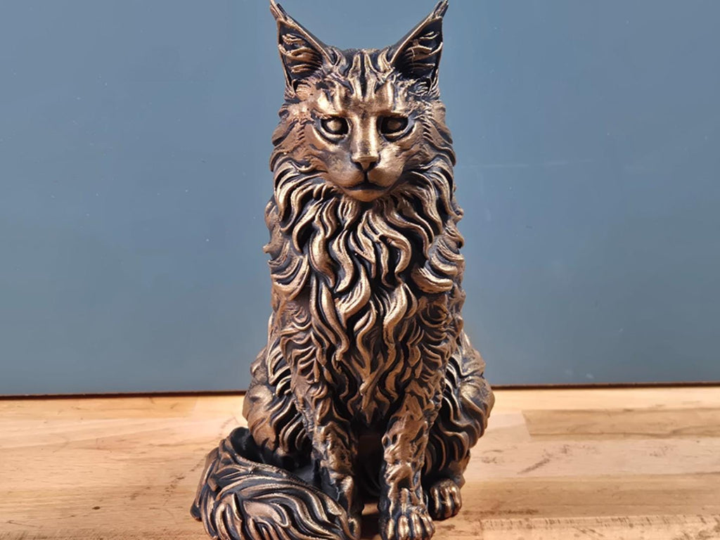 Maine Coon – sitzende Katzenfigur mit langem Fell | Katzen-Deko | 19 Farben & 3 Größen | Made in Germany