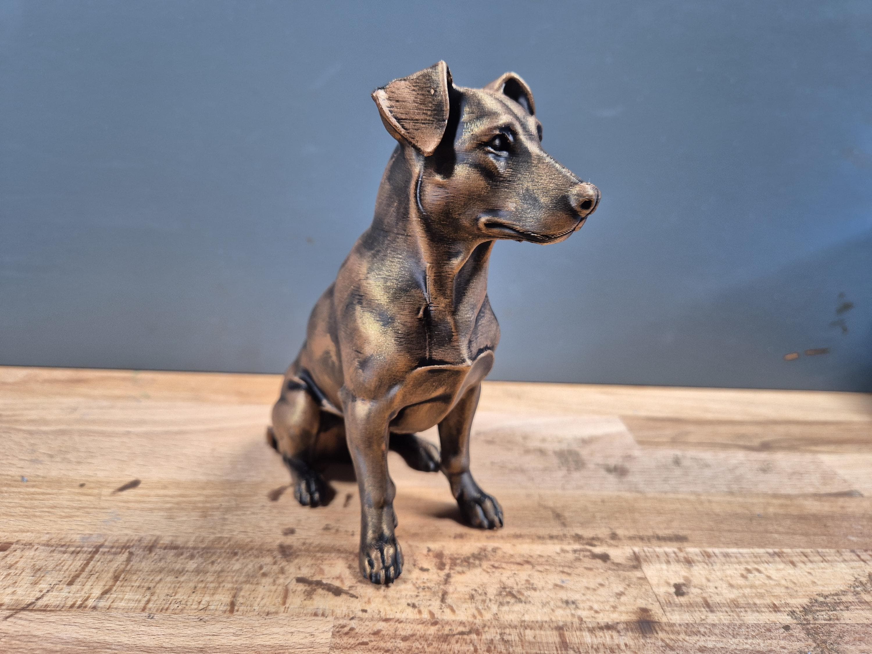 Jack Russell Terrier – sitzende Hundefigur | Mr.-Jay-Design | 19 Farben & 3 Größen | Made in Germany
