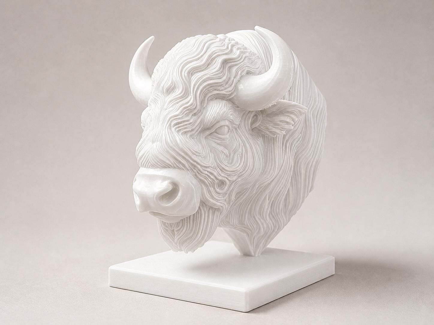 Bison-Geist – ornamentale Bisonbüste auf Sockel | Wildtier-, Western- und Natur-Deko | 5 Größen, 7 Farben | 3D-Druck Made in Germany FehnFactory