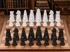 Mittelalterlicher Königshof – komplettes 32-teiliges Schachfigurenset | Historisches Design | Made in Germany