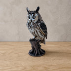 Waldohreule auf Baumstumpf – mehrfarbige Eulenfigur | Tierdeko | Made in Germany FehnFactory