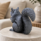 Nutty Buddy – Grauhörnchen mit Nuss | Waldtier-Figur | Made in Germany FehnFactory