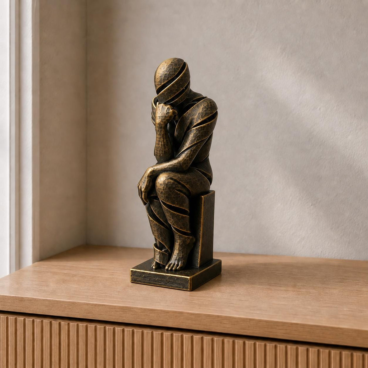 Unendlicher Gedanke – abstrakte Denker-Skulptur | handbemalt | Made in Germany FehnFactory
