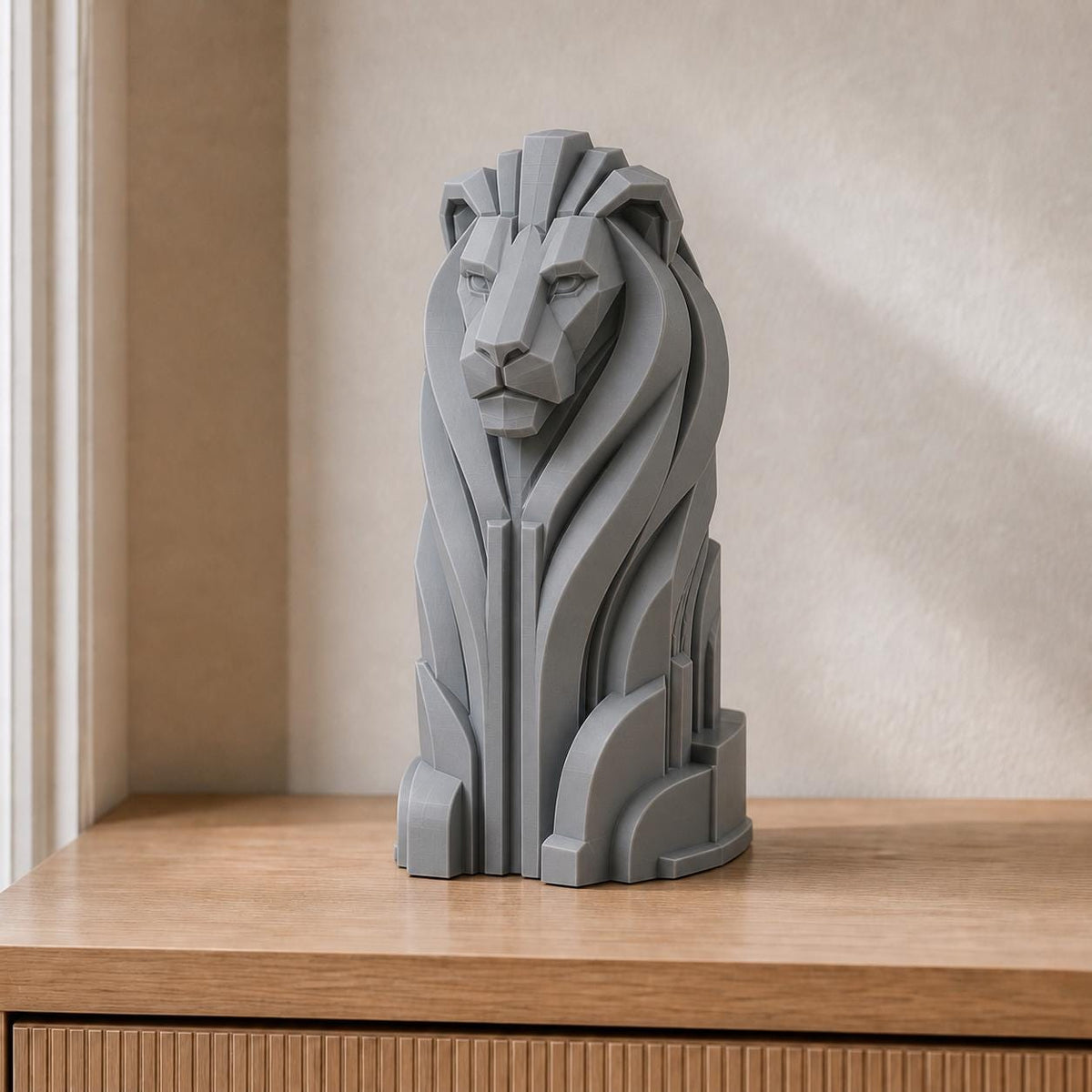 Modern-Deco-Löwe – geometrische Löwenskulptur | handbemalt | Made in Germany FehnFactory