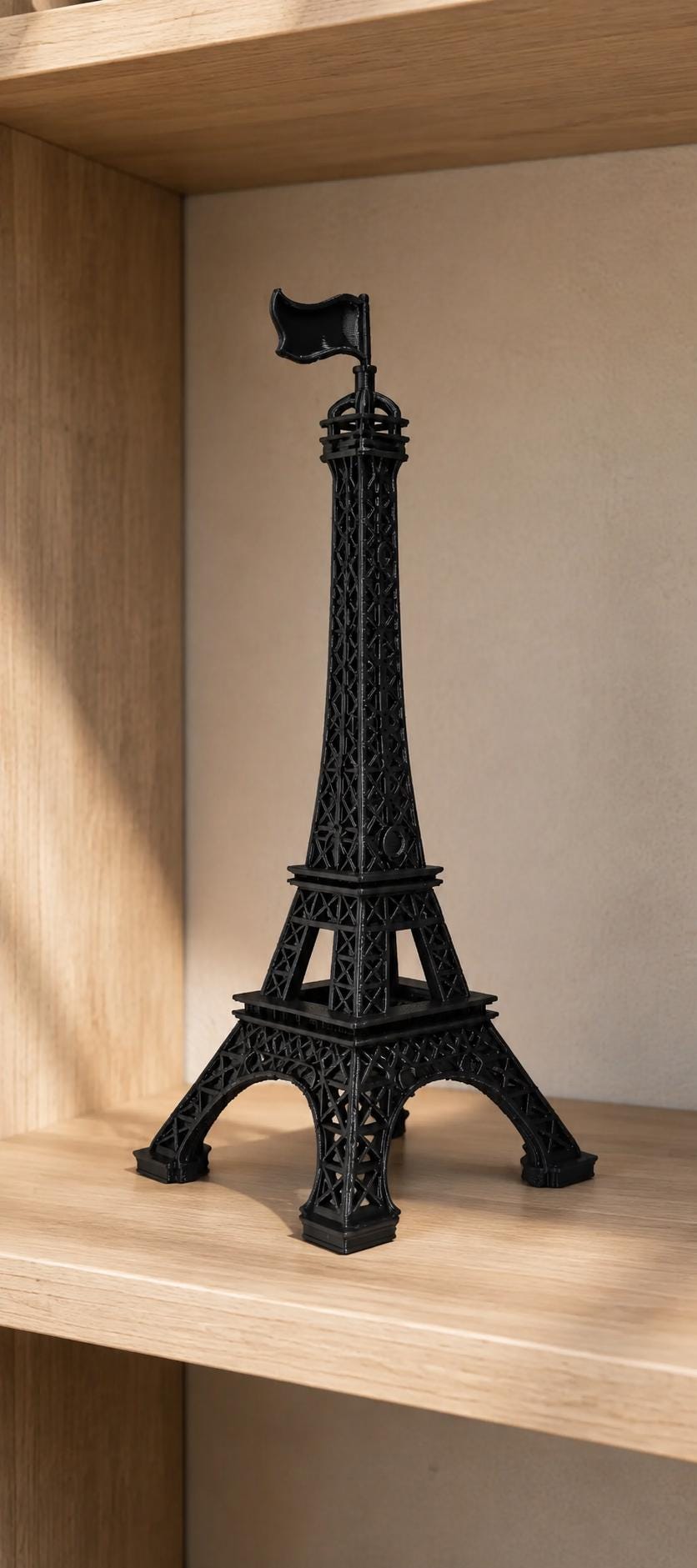 Eiffelturm – filigrane Turmskulptur | Paris-Dekoration | Made in Germany FehnFactory