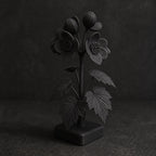 Begonienzweig mit Blüten und Knospen – florale Skulptur auf Sockel | handbemalt oder gedruckt | Made in Germany FehnFactory