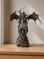 Drachenreiter auf geflügeltem Drachen | Fantasy-Skulptur handbemalt oder gedruckt | Made in Germany FehnFactory