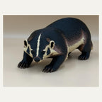 Amerikanischer Dachs – realistische Wildtier-Skulptur | Made in Germany FehnFactory