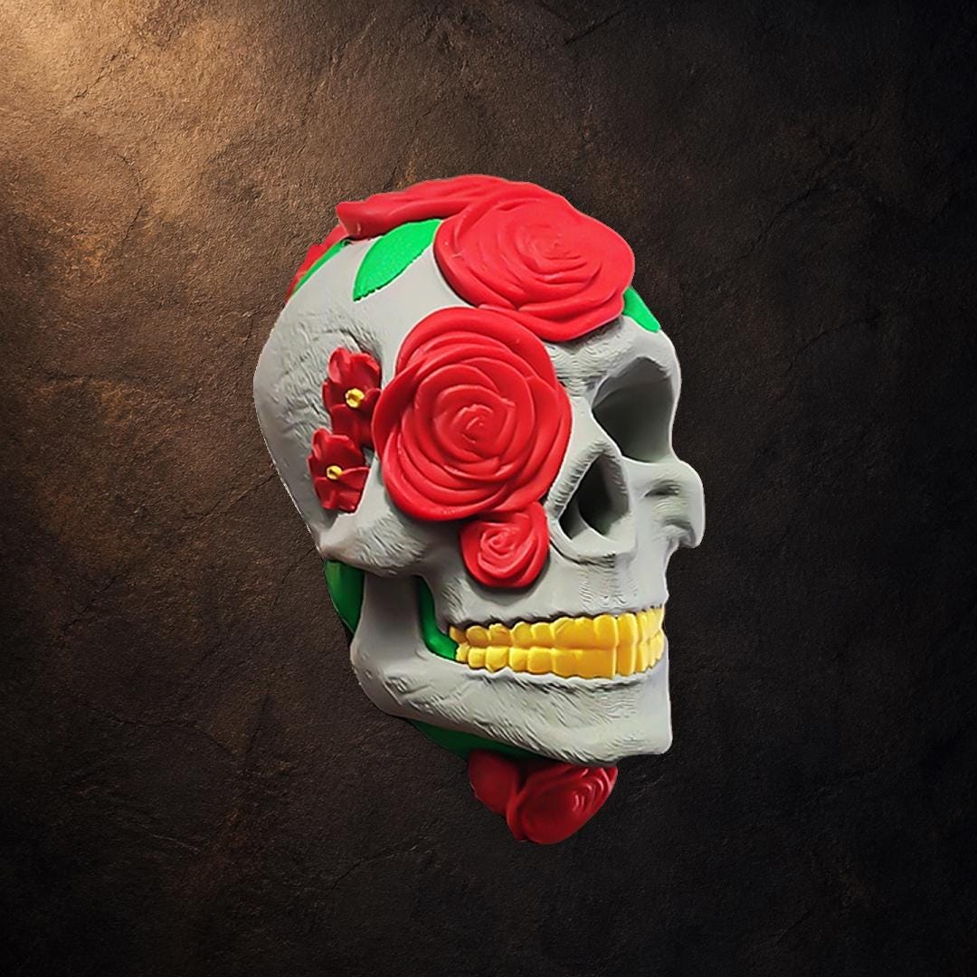 Skull Roses Wanddeko – Totenkopf mit Rosen | Vierfarbig oder Steingrau | Pipe Cox Design | ca. 12,2 cm FehnFactory