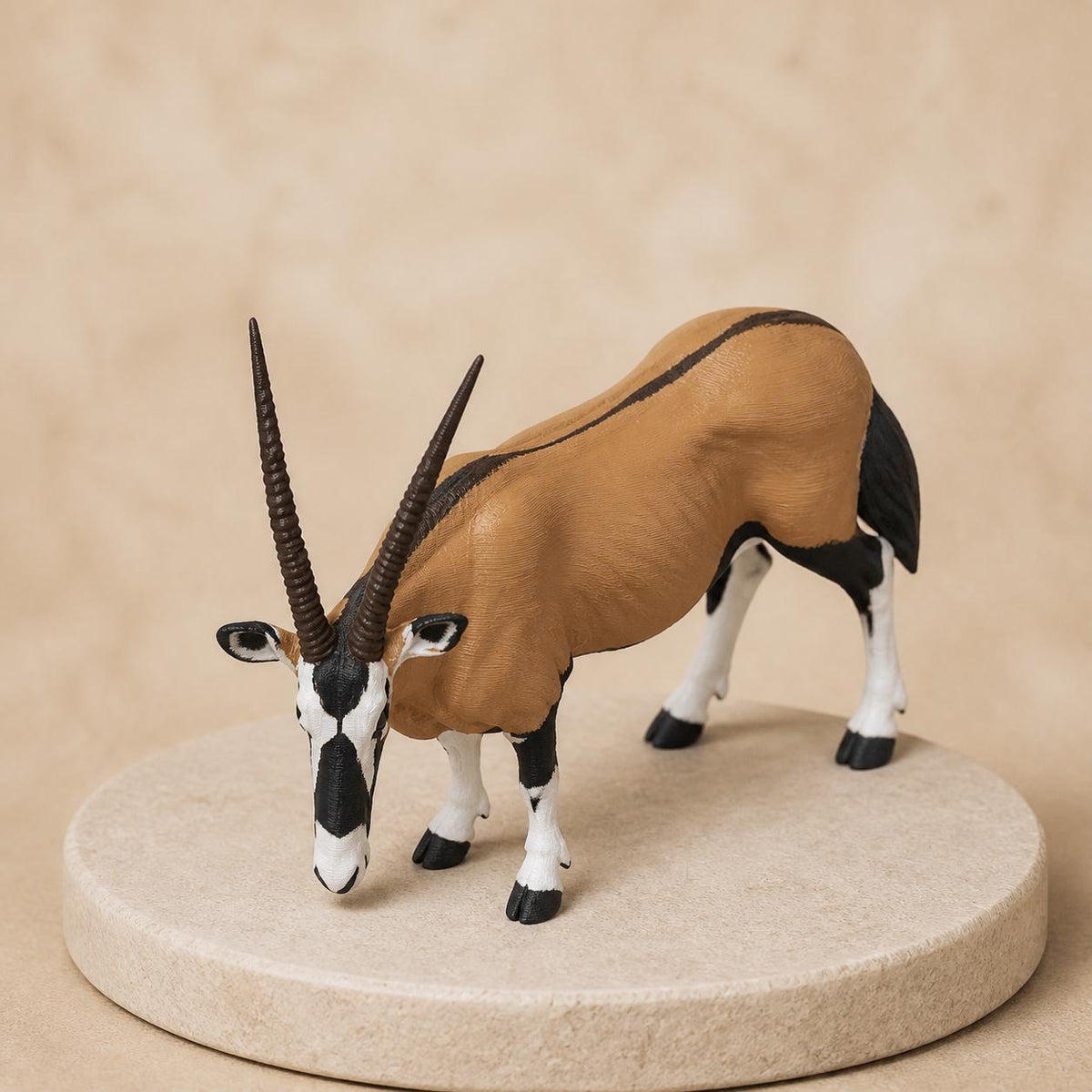 Wüstenspeer – Gemsbock-Oryx-Skulptur | Safari- & Wildtier-Deko | Made in Germany FehnFactory