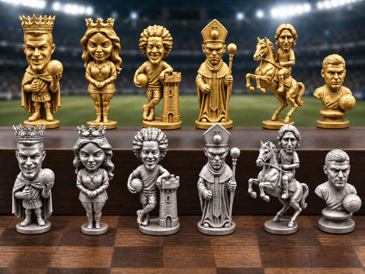 Fußball-Legenden-Schachfigurenset – komplett 32-teilig | Stadion-Schach | 3 Größen & 12 Farbpaare FehnFactory