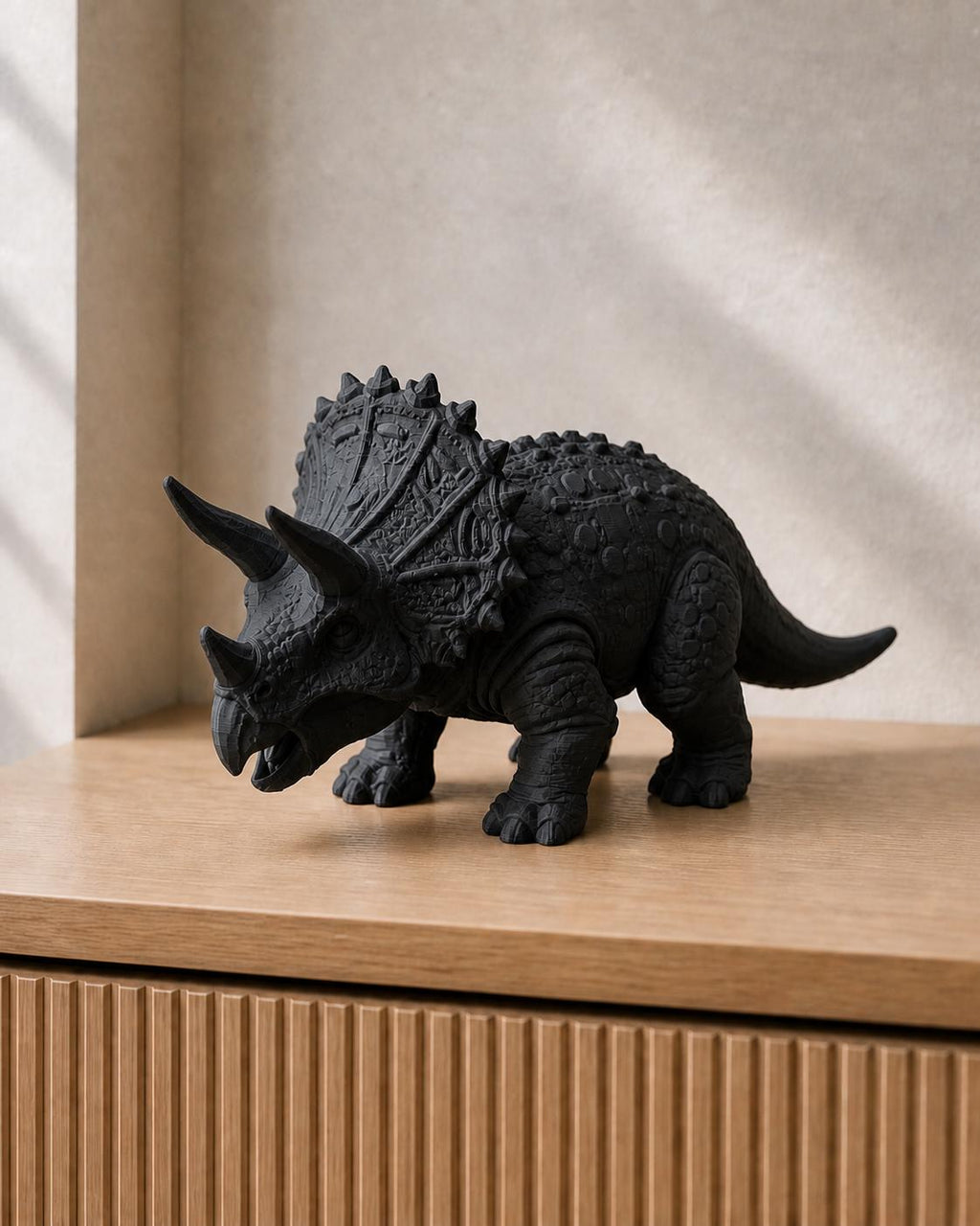 Triceratops – Dinosaurier-Skulptur | handbemalt | Made in Germany FehnFactory