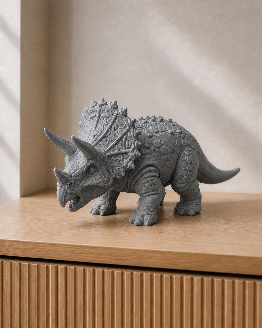 Triceratops – Dinosaurier-Skulptur | handbemalt | Made in Germany FehnFactory