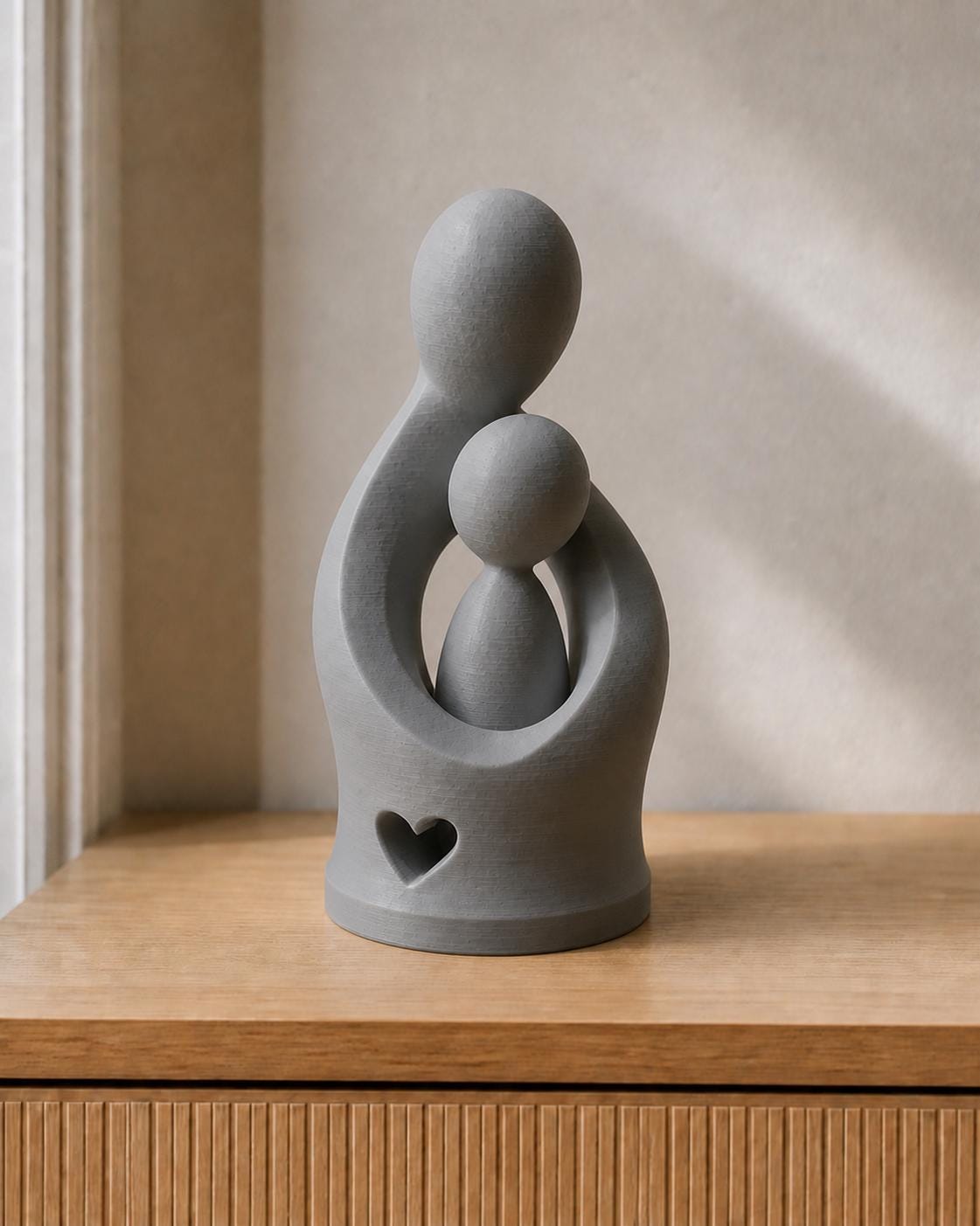 Vaterstärke – Vater-Kind-Skulptur | handbemalt | Made in Germany FehnFactory