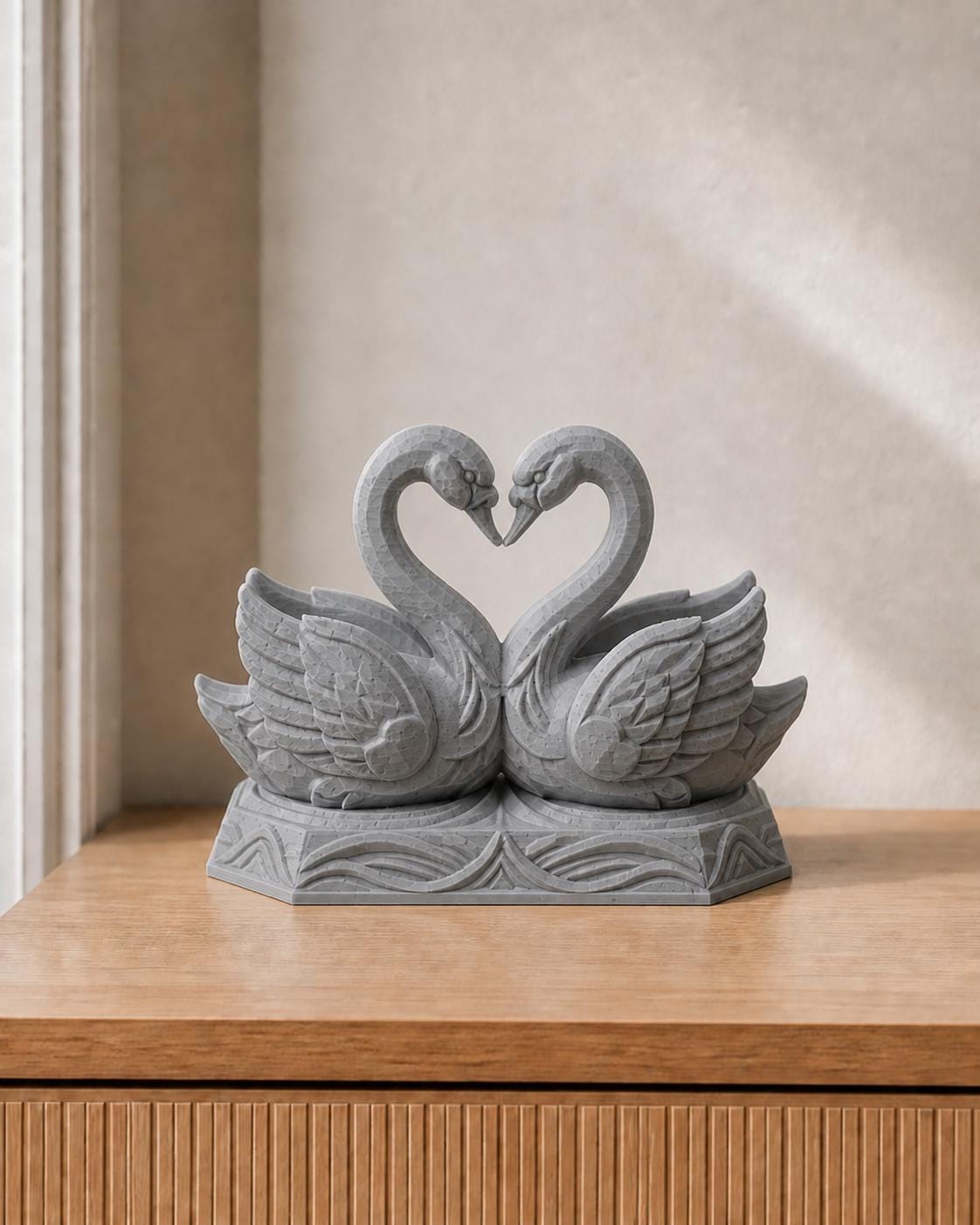 Schwäne der Liebe – Herzskulptur | handbemalt oder gedruckt | Made in Germany FehnFactory